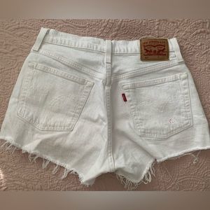Levi’s white shorts